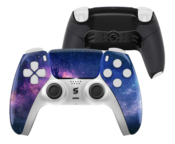 Ein atemberaubender PS5-Controller mit einem lila Galaxie-Design, funkelnden Sternen und tiefen Nebelschwaden – perfekt für Sci-Fi- und Weltraumfans.