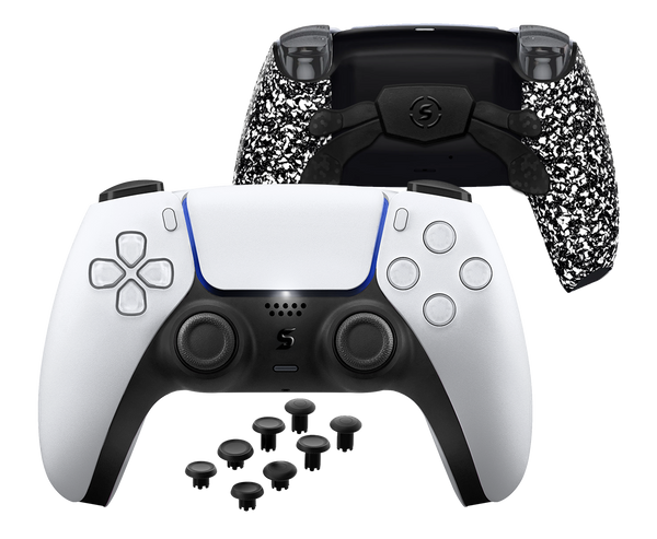 Ein maßgefertigter PS5-Controller in schlichtem Weiß, ergänzt durch ergonomische, gummierte Griffe für maximalen Spielkomfort.